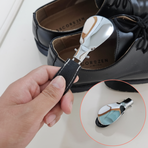 Corno pieghevole portatile in acciaio inox con manico in pelle per la cura delle scarpe - Product Image 1