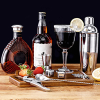 Kit de Bar Complet 23 Pièces en Acier Inoxydable Écologique : Shaker à Cocktails 750ml, Outils, Jigger, Pierres, Pailles, Support et Logo Personnalisé