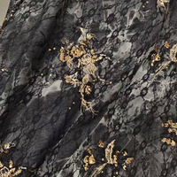 Tissu de mélange de velours brodé en denim artisanal pour les vêtements chinois modernes ornés de paillettes de perles