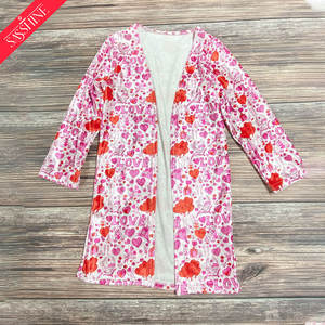 Venta al por mayor de otoño casual de impresión niñas Día de San Valentín cárdigan largo abrigo - Product Image 3