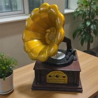 Gramophone en résine style européen, aspect bois antique, modèle corne de fleur, tourne-disque vintage, statue décorative pour intérieur et bureau