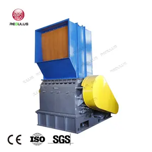 Plastic PP PE Pallets Crushing into Small Flakes Heavy Duty Crusher Grinding Granulator