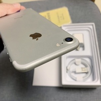 Vente en gros de téléphones mobiles iPhone 7 Plus 32 Go/128 Go/256 Go, 99 % neufs, originaux, 4,7 pouces