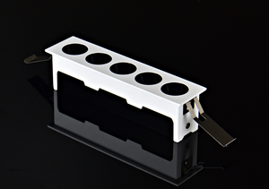 Downlight empotrable de luz blanca cálida con chip LED COB cuadrado regulable personalizado con iluminación positiva - Product Image 3