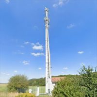 Mât d'antenne cellulaire professionnel de haute qualité de 40 m en acier galvanisé, poteau de télécommunications multiplateformes pour signal sans fil