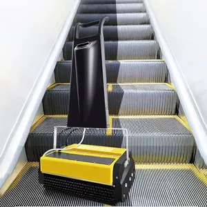 RW-440 650 W Escova de rolo Extrator de carpete Purificador de piso Escada rolante Máquina de limpeza de escadas