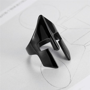 Anillo de Acero Inoxidable con Diseño de Cara de Guerrero Espartano, Chapado en Negro de Alto Brillo, Anillo de Boda y Compromiso Unisex, Joyería para Regalos y Fiestas - Product Image 3