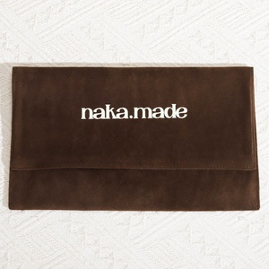 Échantillon gratuit, enveloppe en velours brun imprimé avec logo personnalisé, sac à bijoux cadeau pour les cheveux, emballage d'enveloppe en faux daim de luxe, pochette anti-poussière - Product Image 3