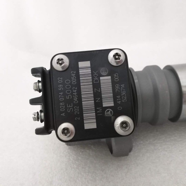 0414799005 0414799025 0280745902 UNIT PUMP SYSTEM FOR MERCEDES 12.0D SETRA Khodro Kassbohrer FUEL PUMP 0280745902 5236338