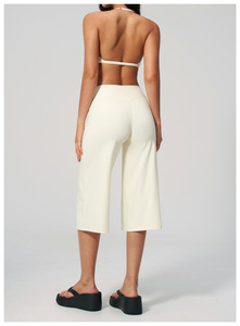 Conjunto de Yoga Yiyi para Mujer, Elástico en 4 Direcciones, Suave como la Mantequilla y Agradable al Tacto, Cuello en V, Espalda Cruzada, Pantalones de Cintura Alta y Pierna Ancha para Entrenamiento - Product Image 5