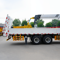 Grue mobile télescopique hydraulique HOWO de 12 tonnes avec échelle et nacelle, télécommandée, à vendre à bas prix
