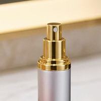 Flacon de parfum miniature de 10 ml avec bouchon magnétique, coque en aluminium cylindrique, finition polie, intérieur en verre rechargeable, cadeau haut de gamme