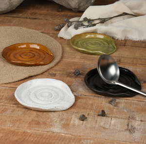 Poggiacucchiaio in Ceramica Artigianale Stile Giapponese, Porta <span class=keywords><strong>Mestoli</strong></span> Rustico in Gres con Bordi, Organizzatore Utensili da Cucina Artigianale - Product Image 4