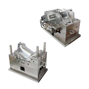 Molde de inyección de plástico profesional personalizado de China con alta precisión para todas las piezas de automóviles, especialmente para luces traseras de automóviles - Product Image 5