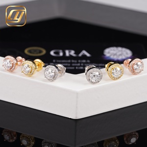 Pendientes de Moissanita con Engaste Circular de Oro Sólido de 18K, Corte Brillante Redondo, Joyería Clásica Unisex para Boda - Product Image 4