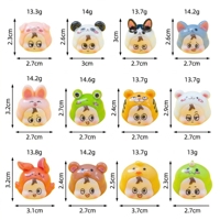 Vente en gros B2B : Figurines en résine crémeuse pastel Dinky Sugar Plum Dress-up Baby Zoo pour cadeau de Noël secret et décorations miniatures pour la maison