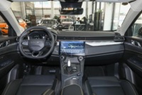 Voiture familiale pour trajets quotidiens / Lynk Co 01 2.0TD Turbo SUV 2023, transmission automatique, édition Asian Games, intérieur en cuir