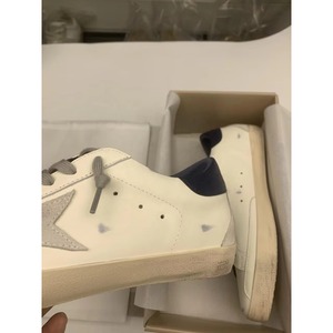 Chaussures pour hommes de style vintage de haute qualité, polyvalentes, en cuir vieilli, à semelle plate, unisexes, chaussures de skate, baskets décontractées à la mode - Product Image 4
