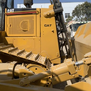 Bulldozer Caterpillar D8R d'occasion, original du Japon, avec ripper - Product Image 6
