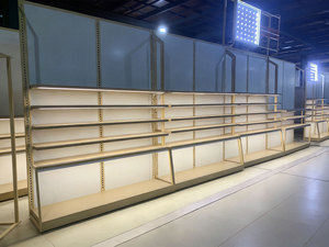 Espositori Cosmetici Modulari in Legno Chiaro con Retroilluminazione LED per Negozi di Skincare - Product Image 3
