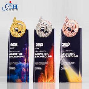 Innovative Custom <span class=keywords><strong>Crystal</strong></span> Cup <span class=keywords><strong>Trophy</strong></span> Glas farbdruck Medaille Auszeichnung für Versicherung für Messe Giveaways <span class=keywords><strong>Trophy</strong></span> - Product Image 3