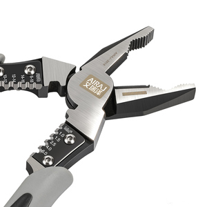 <span class=keywords><strong>Pince</strong></span> multifonction isolée pour électricien, dénudeur de fils en acier, coupe-fil de cuivre, <span class=keywords><strong>pince</strong></span> à <span class=keywords><strong>sertir</strong></span> et de maintien - Product Image 4