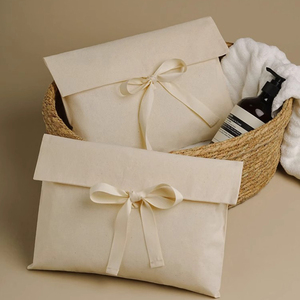 Nouvelles pochettes cadeaux en coton biologique certifié GOTS avec logo personnalisé imprimé, rabat anti-poussière, emballage recyclable, pour bijoux - Product Image 2