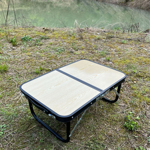 Vente en gros de valises japonaises et coréennes pour l'extérieur Petites tables de camping pliantes en bois et aluminium pour l'extérieur - Product Image 2