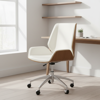 Chaise de bureau pivotante en cuir moderne de qualité supérieure |   Conception ergonomique et confortable avec accoudoirs réglables et pieds chromés