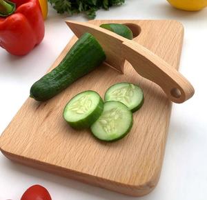 Cortador grabado para niños de <span class=keywords><strong>cocina</strong></span>, cuchillo de mantequilla de madera seguro personalizado, tabla de cortar de madera pequeña para niños pequeños, utensilio para niños, cuchillo Montessori - Product Image 5