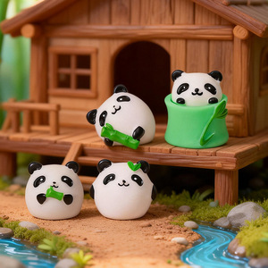 Ornamento Paesaggistico in Miniatura: Piccolo <span class=keywords><strong>Panda</strong></span> e Bambù, Decorazione Artigianale in Resina per Scrivania, Piccolo Ornamento - Product Image 3