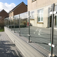 Pilier de garde-corps en verre Balustrade en acier inoxydable 304 pour escalier de terrasse de balcon Poteau de 42 "de haut avec 4 pinces en verre avec main courante de 2"