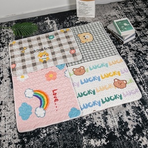 Luxury Quilted Washable Pet Urine Pad High Absorbent Dog Training Mat for <strong>Veterinary</strong> <strong>Clinics</strong> - Product Image 4