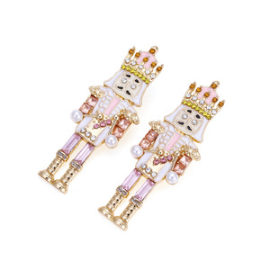Pendientes de personaje de dibujos animados para mujer y niña, aretes llamativos con goteo de aceite, Diamante <span class=keywords><strong>Cascanueces</strong></span>, soldado, <span class=keywords><strong>2022</strong></span> - Product Image 4