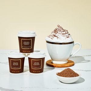 Coffret cadeau de mini chocolats chauds BomBoms - Pack brun signature. Assortiment de saveurs de desserts : Rocky Road, Cookie Butter, Pumpkin Pie et plus, lot de 12 - Product Image 4