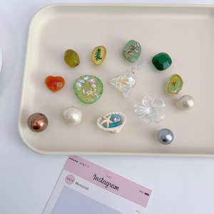 Série Verte : Breloques de luxe vintage effet croco, Clips de chaussures irisés faits main en forme d'étoile de mer et de perle, Accessoires de décoration de chaussures DIY - Product Image 4