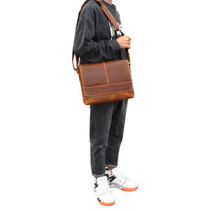 Sac à bandoulière rétro en cuir Crazy Horse pour hommes et garçons, grande capacité, multifonctionnel, sac messager, sac de travail, sac de transport - Product Image 6