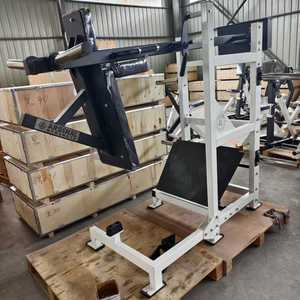 Machine à Squat Pendulaire Professionnelle à Charge de Plaques <span class=keywords><strong>pour</strong></span> Salle de Sport – Équipement de Fitness <span class=keywords><strong>pour</strong></span> Entraînement des <span class=keywords><strong>Fessiers</strong></span> (Squat Pendulaire Pro, Hack Squat, Leg Press) - Product Image 4
