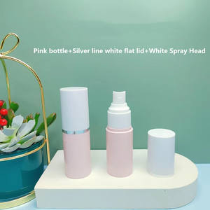 Flacon pulvérisateur en plastique PET rose de 30 ml avec bouchon plat/arc/allongé et pompe à anneau doré pour cosmétiques, lotion, sérum, tonique cosmétique, liquide - Product Image 4