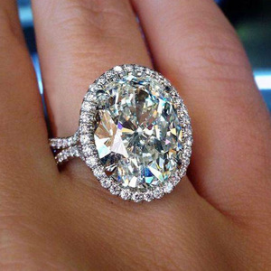 Anello F1485 con Diamante Naturale Taglio Ovale, Gioiello Classico da Donna per Fidanzamento - Product Image 3
