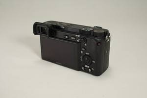 Cámara DSLR de Segunda Mano A6400 con Sensor CMOS Full HD y Tarjeta SD para Grabación de Vídeo, Económica - Product Image 3