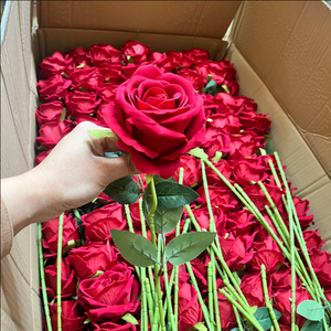Singola flanella rosa di vendita calda fornitore di fiori artificiali tavola di nozze Set Rose - Product Image 1