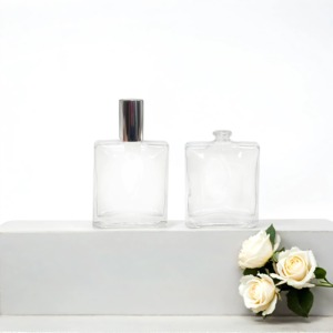 Produsen botol parfum mewah buatan khusus <span class=keywords><strong>28ml</strong></span> botol minyak esensial stoples kaca dengan tutup botol parfum kosong