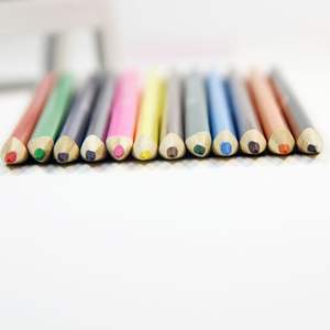 Nouveau ensemble de crayons d'art <span class=keywords><strong>simple</strong></span> 12 couleurs <span class=keywords><strong>dessin</strong></span> crayons de couleur prismacolor avec muti couleurs étudiant peinture papeterie - Product Image 5