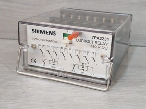 Relé de Bloqueo Rápido PLC 7PA2231, <span class=keywords><strong>8</strong></span> NC/NO, Botón Pulsador, 110VDC - Nuevo con Caja Sucia, en Stock - Product Image 4