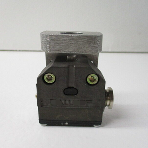 وحدة تحكم PLC طراز BNS-519-X496-99-<span class=keywords><strong>P</strong></span>-10 جديدة أصلية من المخزون، وحدة تحكم برمجة PLC من العلامة التجارية - Product Image 1