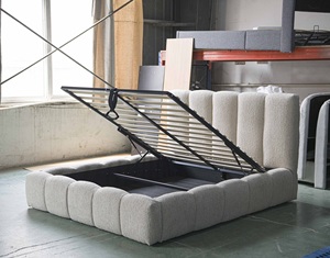 <span class=keywords><strong>Lit</strong></span> plateforme moderne rembourré en bouclette avec cadre en bois, rangement hydraulique et tête <span class=keywords><strong>de</strong></span> <span class=keywords><strong>lit</strong></span> capitonnée à canaux verticaux, vente en gros B2B - Product Image 3
