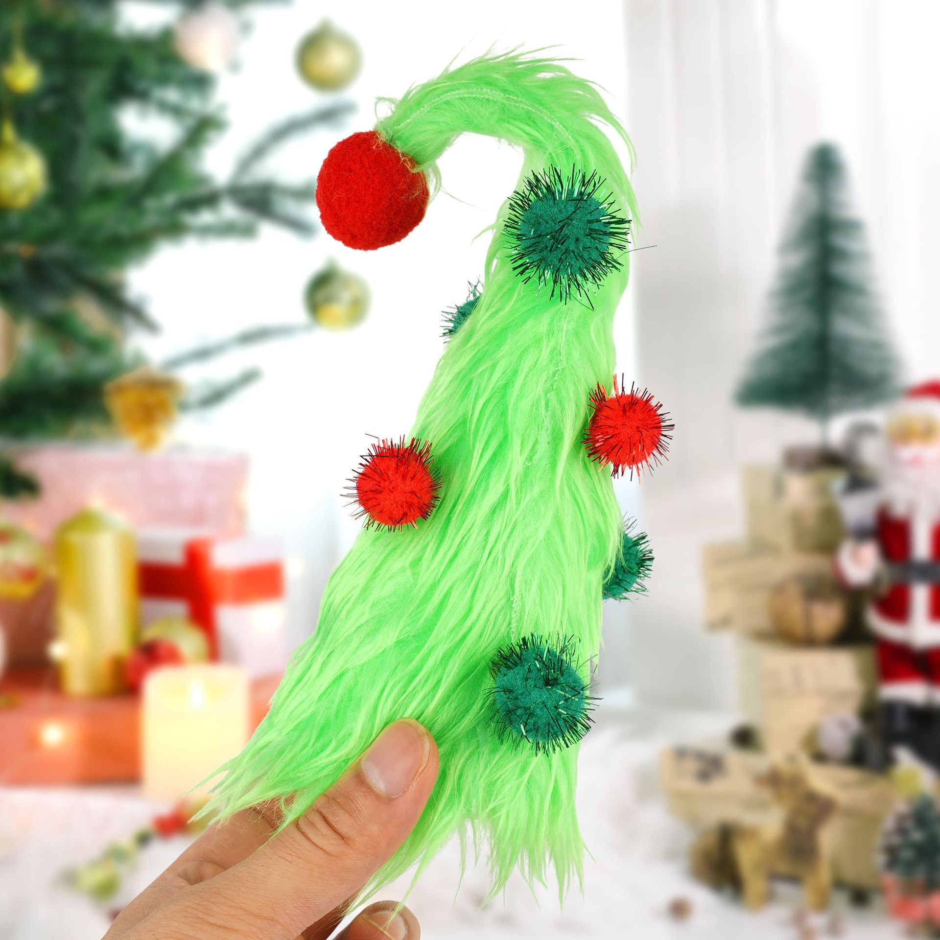 お祭り気分を盛り上げる、素敵なグリンチクリスマスツリーセールの卸売