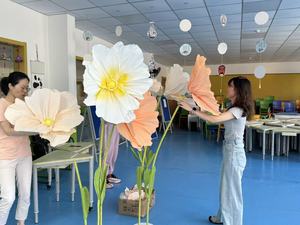 Fiori Giganti Autoportanti per Vetrine, Esposizione per Negozi, Fiori Artificiali Giganti in Carta per Decorazioni Matrimoniali - Product Image 4