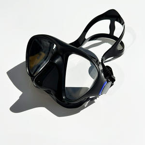 Máscara de buceo con hebillas laterales de buena calidad 2025, máscara de pesca de Color negro acuático sin marco, máscara de silicona para respirar bajo el agua para hombres - Product Image 2